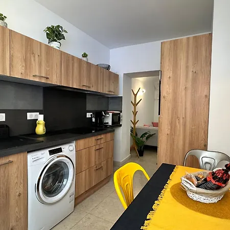 Magnifique Deux Pièces Au Cœur D Appartement Ajaccio (Corsica)